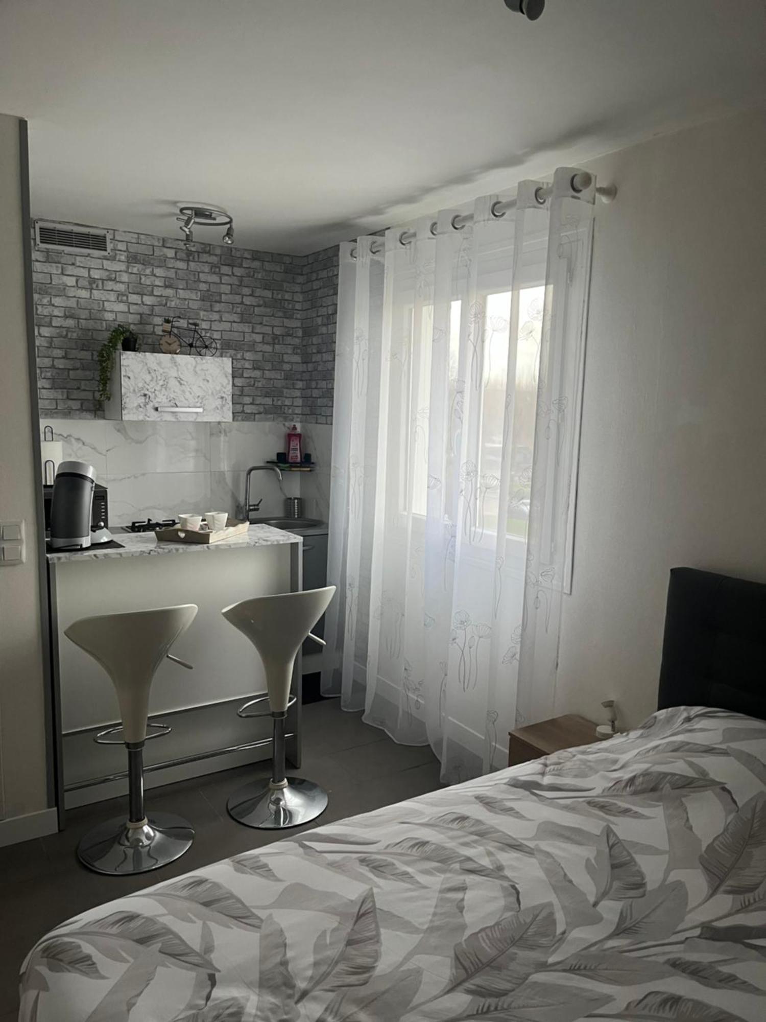Appartement Residence Theatre Sens Eksteriør billede